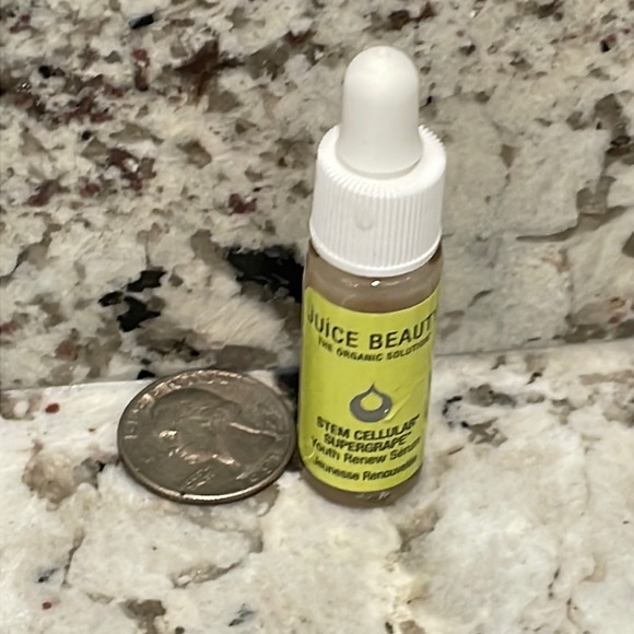 🍄6/$26 Juice Beauty stem cellular supergrape youth renew serum purse size NWT - Picture 1 of 2